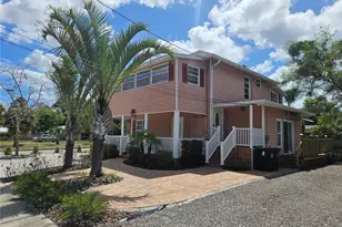 232 Cypress St, Tarpon Springs, FL 34689 - Photo 2