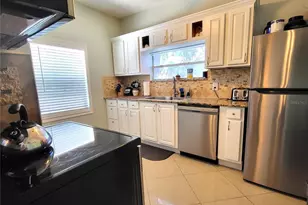 232 Cypress St, Tarpon Springs, FL 34689 - Photo 36