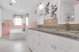 645 Dreama Dr, Davenport, FL 33897 - Photo 12