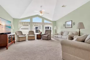 645 Dreama Dr, Davenport, FL 33897 - Photo 2