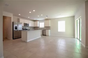 1063 Michelangelo Ln, Winter Haven, FL 33884 - Photo 4