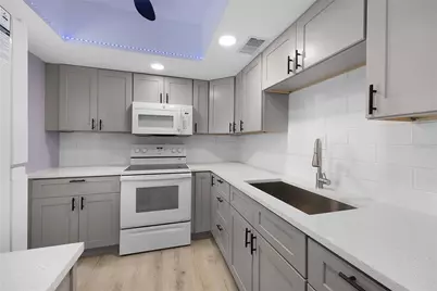 3100 Harbor Boulevard #312, Port Charlotte, FL 33952 - Photo 4