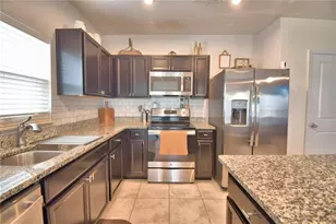 542 Eagle Landing Blvd, Winter Haven, FL 33880 - Photo 4