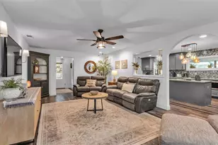 135 Country Club Ln, Mulberry, FL 33860 - Photo 8