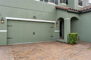 2250 Bella Luna Cir, Lakeland, FL 33810 - Photo 4