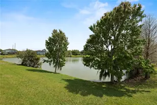 30816 Pumpkin Ridge Dr, Wesley Chapel, FL 33543 - Photo 32