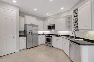 2928 Mission Lakes Dr, Lakeland, FL 33803 - Photo 8