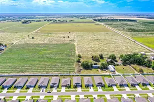 148 Hilltop Bloom Loop, Haines City, FL 33844 - Photo 24