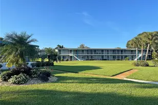 1600 W Lake Parker Dr, Lakeland, FL 33805 - Photo 2