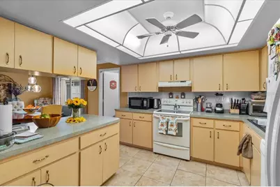 570 Villa Vista Boulevard, Lakeland, FL 33813 - Photo 12