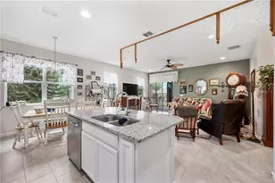 437 Sapphire Dr, Davenport, FL 33837 - Photo 12