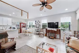 437 Sapphire Dr, Davenport, FL 33837 - Photo 16