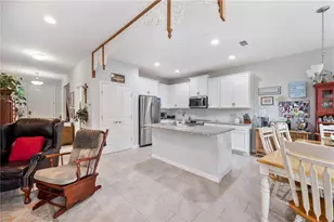 437 Sapphire Dr, Davenport, FL 33837 - Photo 14