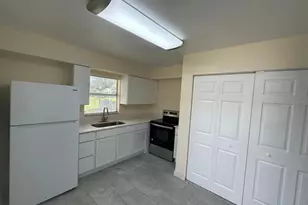 1438 Moonlite Dr, Lakeland, FL 33801 - Photo 2