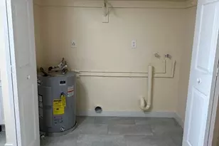 1438 Moonlite Dr, Lakeland, FL 33801 - Photo 6