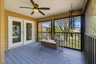992 Spinnaker Ct, Tarpon Springs, FL 34689 - Photo 16