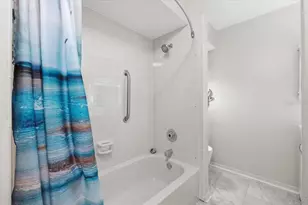 992 Spinnaker Ct, Tarpon Springs, FL 34689 - Photo 14