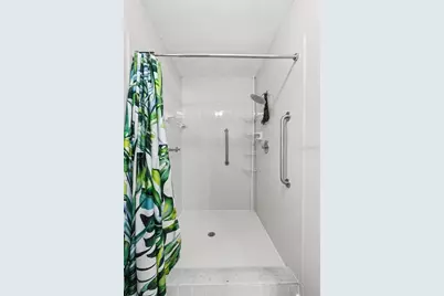 992 Spinnaker Court, Tarpon Springs, FL 34689 - Photo 8