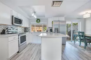 391 N Walton Ave, Tarpon Springs, FL 34689 - Photo 10