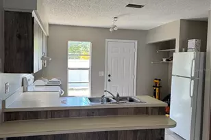 912 Shirley Ann Trail, Lakeland, FL 33809 - Photo 10