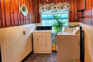 308 NE 10th Ave, Mulberry, FL 33860 - Photo 8