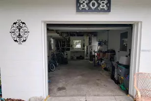 308 NE 10th Ave, Mulberry, FL 33860 - Photo 4