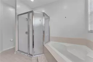 3133 Stonewater Dr, Lakeland, FL 33803 - Photo 18