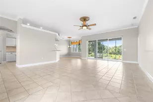 2636 Huntington Hills Dr, Lakeland, FL 33810 - Photo 4