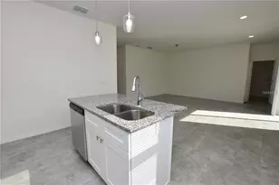 206 W Crescent Dr, Lakeland, FL 33805 - Photo 8