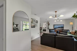 1743 Wilshire Ct, Lakeland, FL 33809 - Photo 10