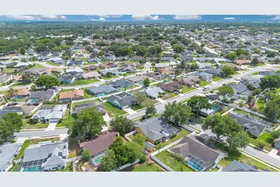 708 Hunters Run Boulevard, Lakeland, FL 33809 - Photo 58