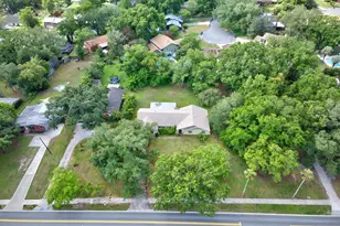 1845 Hallam Dr, Lakeland, FL 33813 - Photo 8