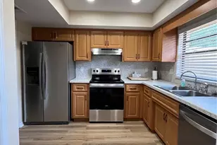 1052 Medinah Dr, Winter Haven, FL 33884 - Photo 2