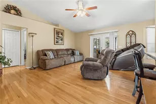 744 Cedar Knoll Dr N, Lakeland, FL 33809 - Photo 10
