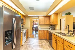 744 Cedar Knoll Dr N, Lakeland, FL 33809 - Photo 6