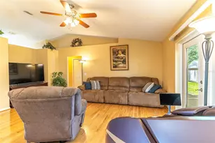744 Cedar Knoll Dr N, Lakeland, FL 33809 - Photo 12