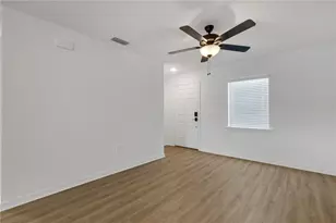 902 / 904 Captiva Point, Lakeland, FL 33801 - Photo 8