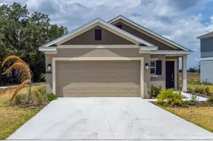 573 Bell Prairie Cir, Lake Wales, FL 33859 - Photo 2