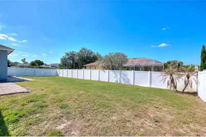 2687 Brookside Bluff Loop, Lakeland, FL 33813 - Photo 4