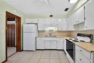 1630 Skinner St, Lakeland, FL 33801 - Photo 12