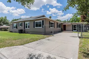 848 Valencia Street E, Lakeland, FL 33805 - Photo 2