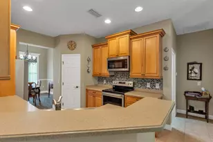 3940 Sunnywood Cir, Lakeland, FL 33812 - Photo 12