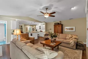 906 Crestview Dr, Auburndale, FL 33823 - Photo 16