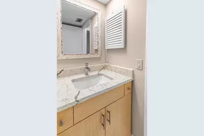 1929 Valencia Way, Clearwater, FL 33764 - Photo 36
