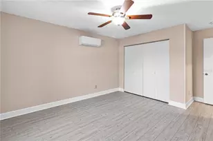 1929 Valencia Way, Clearwater, FL 33764 - Photo 20