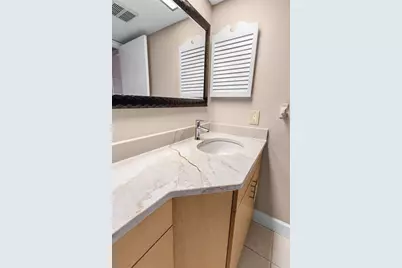 1929 Valencia Way, Clearwater, FL 33764 - Photo 38