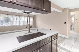 1929 Valencia Way, Clearwater, FL 33764 - Photo 12