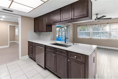 1929 Valencia Way, Clearwater, FL 33764 - Photo 10