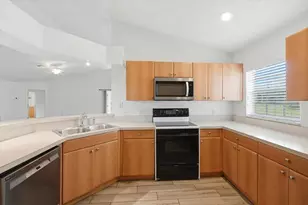 3027 Richmond Dr, Winter Haven, FL 33884 - Photo 12