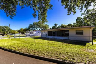 202 - 204 Orangeview Ln, Lakeland, FL 33803 - Photo 2